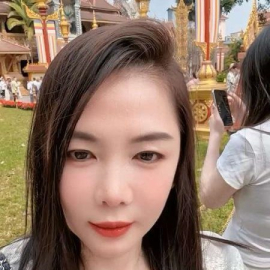 三通气质熟女
